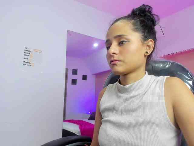 Giselle-Roldan webcam