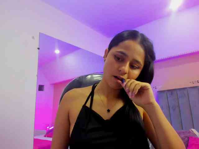 Giselle-Roldan webcam