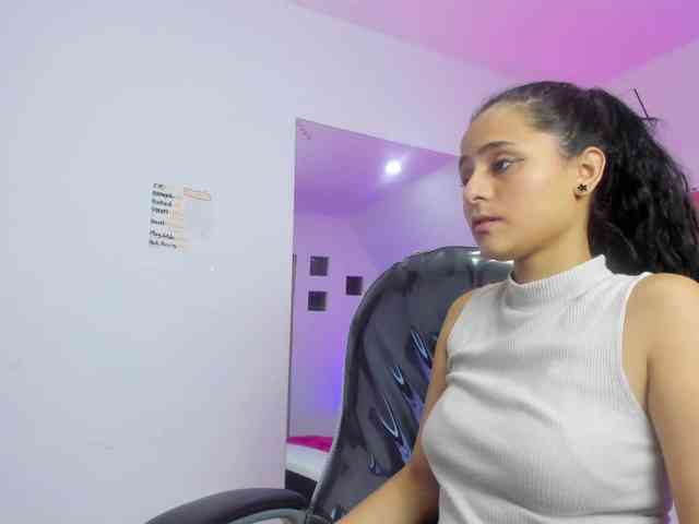 Giselle-Roldan webcam