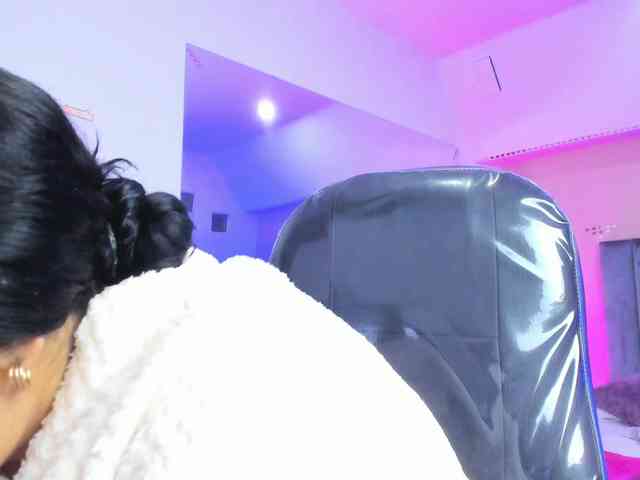 Giselle-Roldan webcam