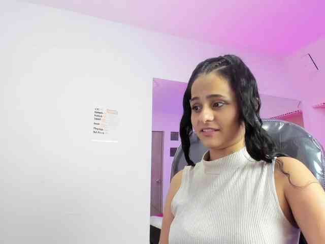 Giselle-Roldan webcam