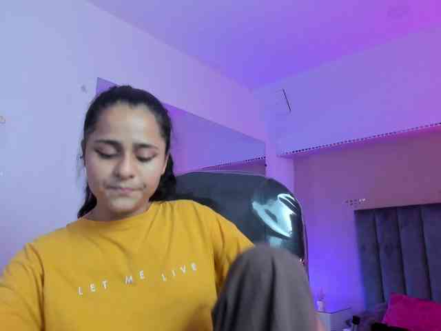 Giselle-Roldan webcam