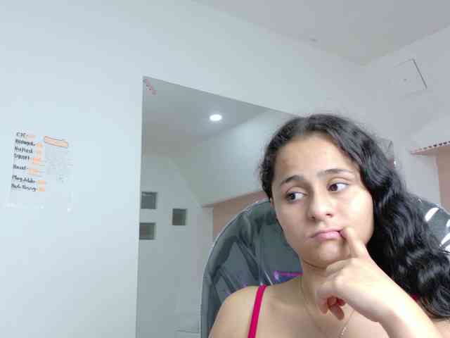 Giselle-Roldan webcam