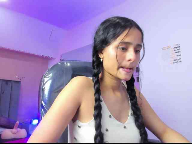 Giselle-Roldan webcam