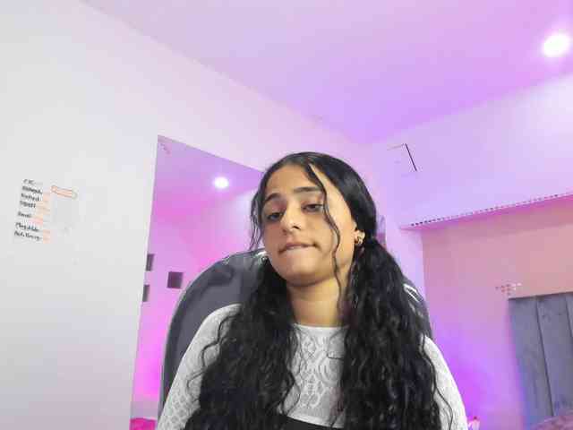 Giselle-Roldan webcam