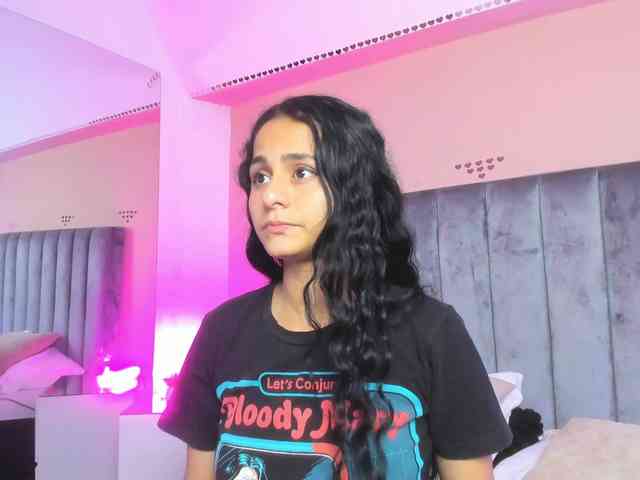 Giselle-Roldan webcam