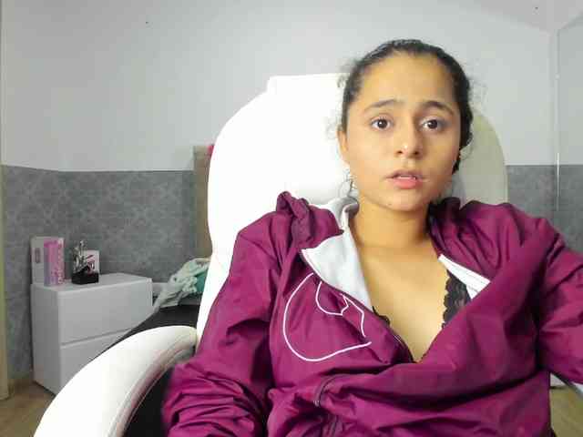 Giselle-Roldan webcam