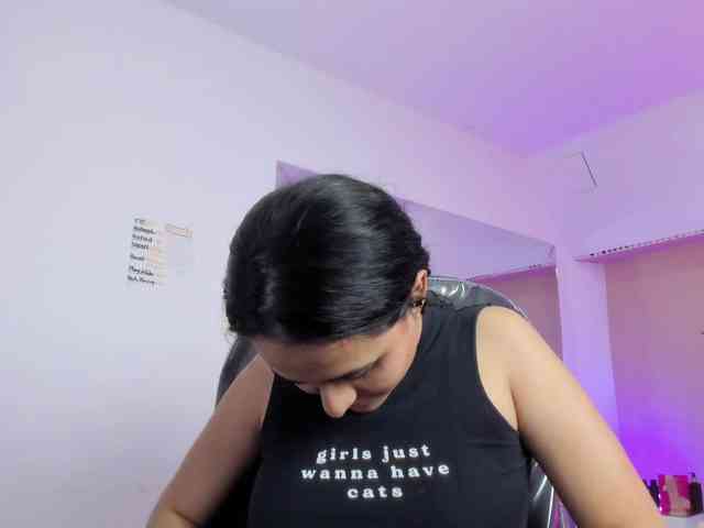 Giselle-Roldan webcam