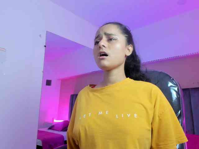 Giselle-Roldan webcam