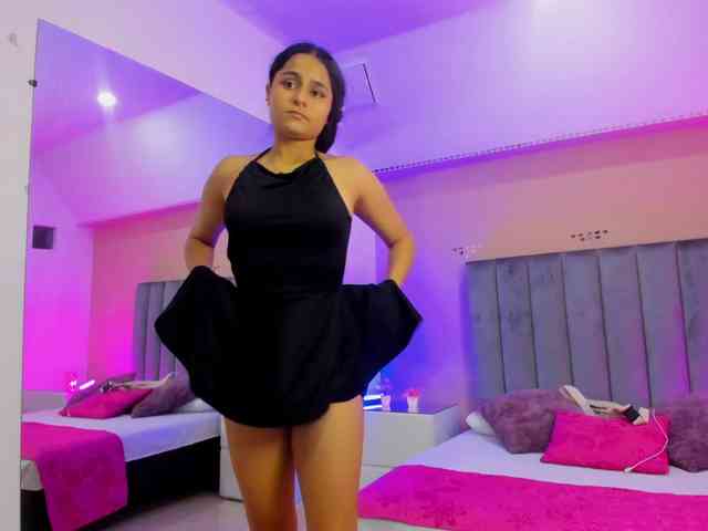 Giselle-Roldan webcam