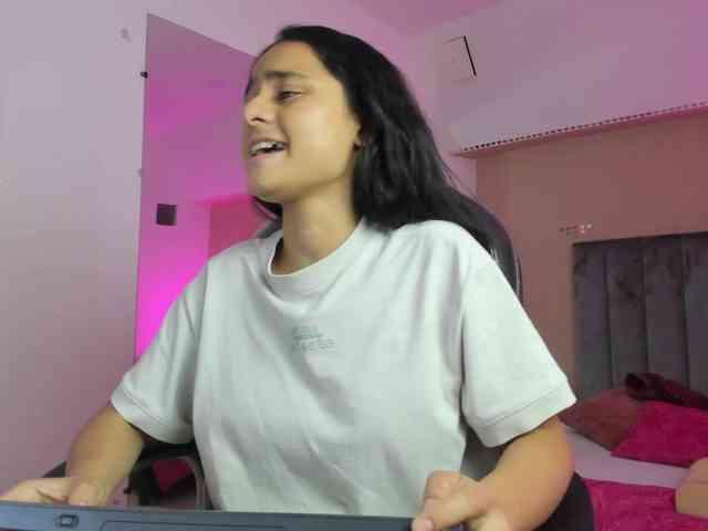 Giselle-Roldan Live Webcam on BongaCams