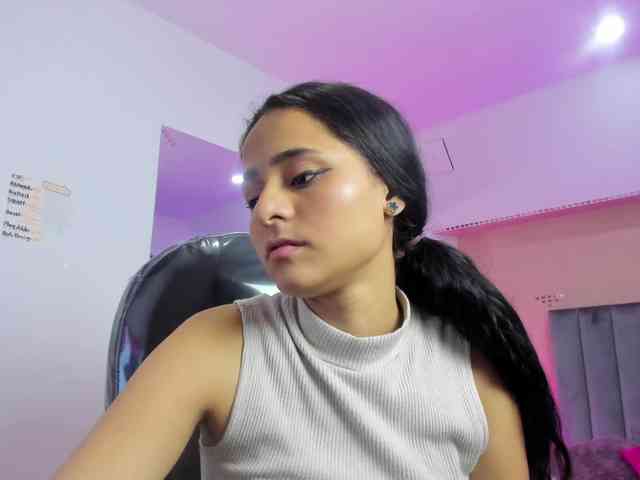 Giselle-Roldan webcam