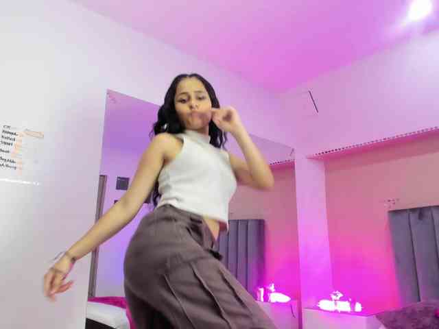 Giselle-Roldan webcam