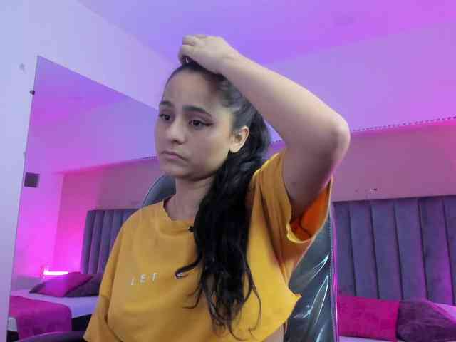 Giselle-Roldan webcam