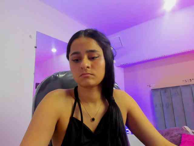 Giselle-Roldan webcam