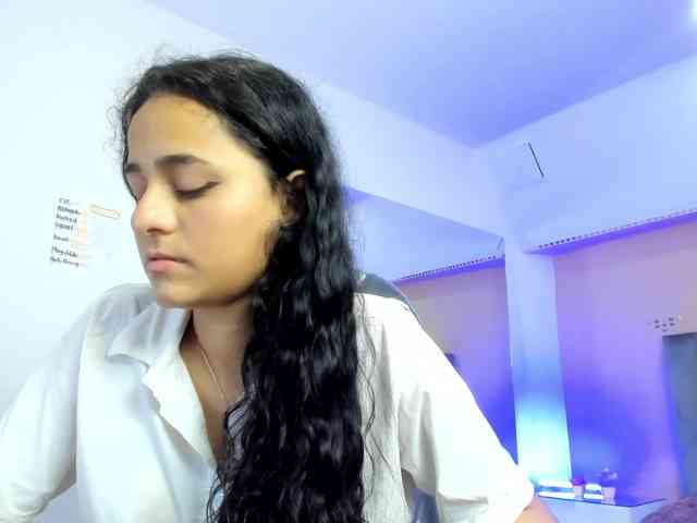 Giselle-Roldan webcam