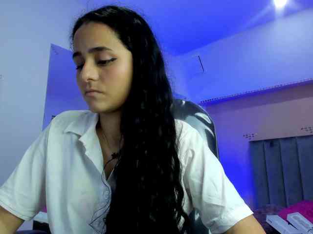 Giselle-Roldan webcam
