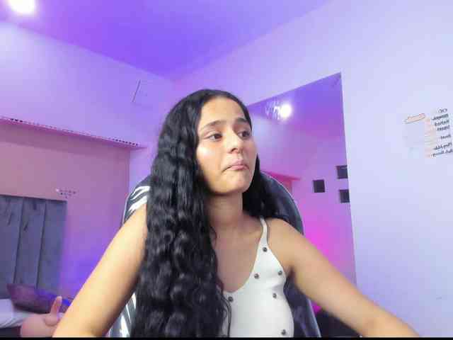 Giselle-Roldan webcam