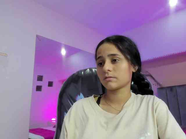 Giselle-Roldan webcam