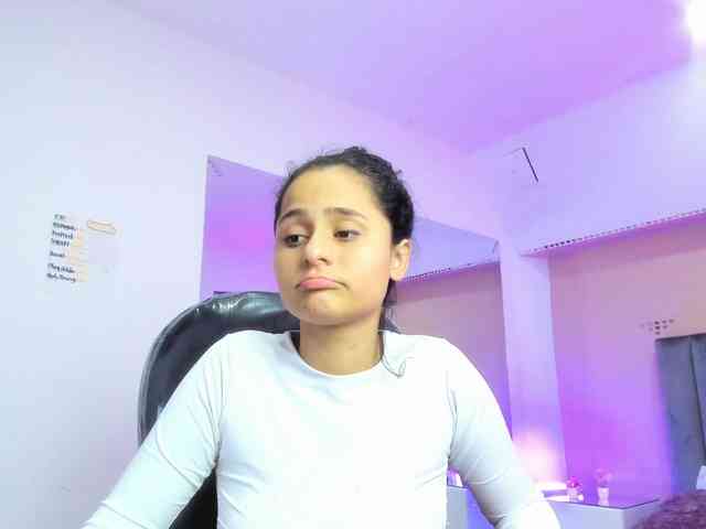 Giselle-Roldan webcam