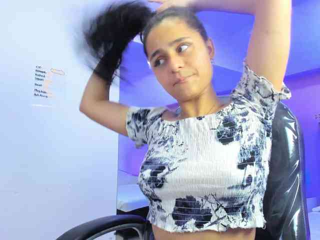 Giselle-Roldan webcam