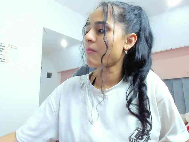 Giselle-Roldan webcam