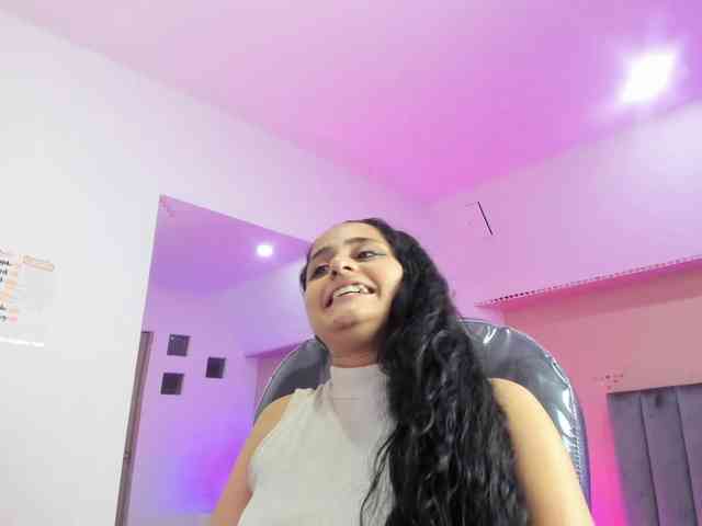 Giselle-Roldan webcam