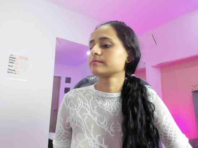 Giselle-Roldan webcam