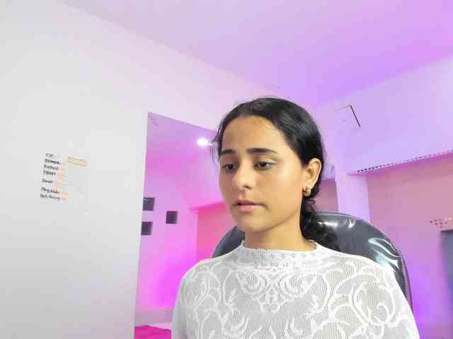 Giselle-Roldan webcam