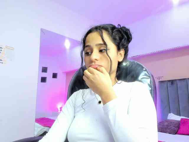 Giselle-Roldan webcam