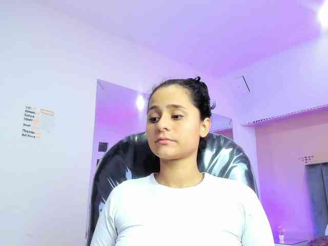 Giselle-Roldan webcam