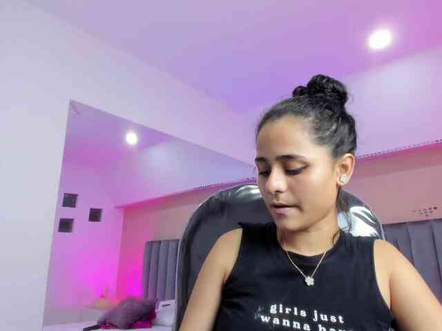 Giselle-Roldan webcam