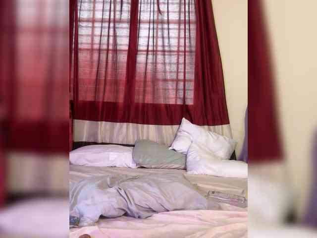 pinkys-slave Live Webcam on BongaCams