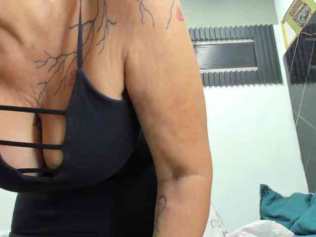 cloeerabbyt webcam