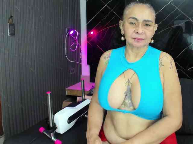cloeerabbyt webcam