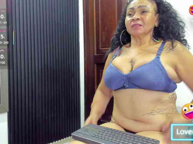 cloeerabbyt webcam