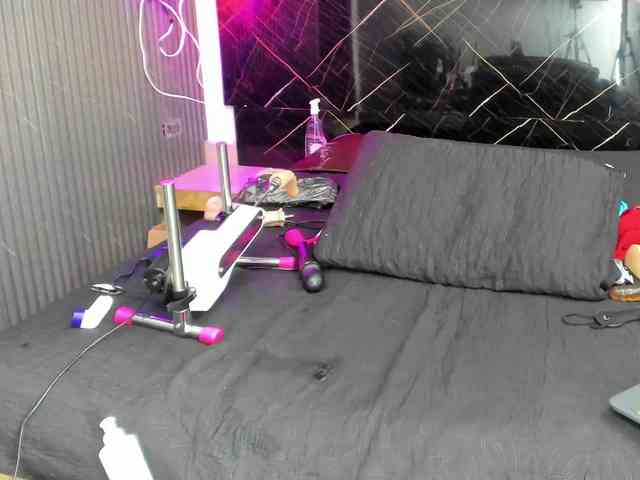 cloeerabbyt webcam