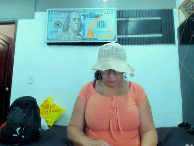 cloeerabbyt webcam