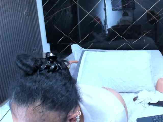 cloeerabbyt Live Webcam on BongaCams