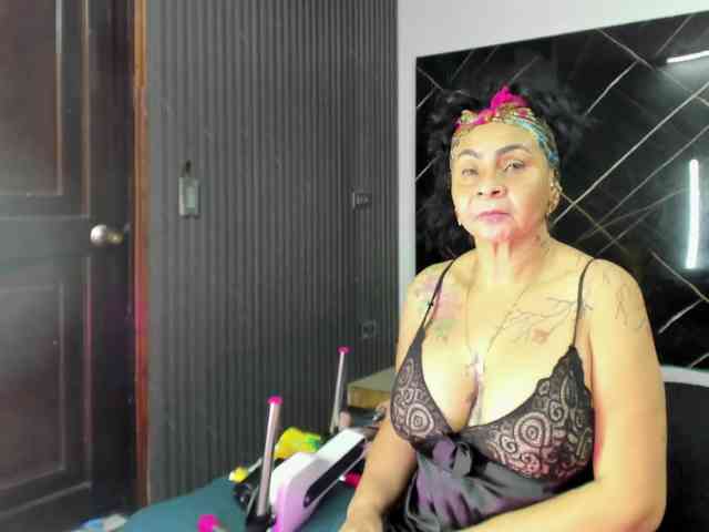 cloeerabbyt webcam