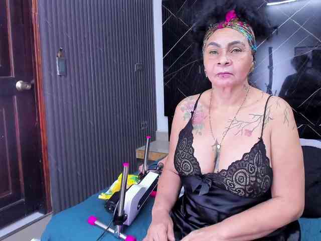 cloeerabbyt webcam