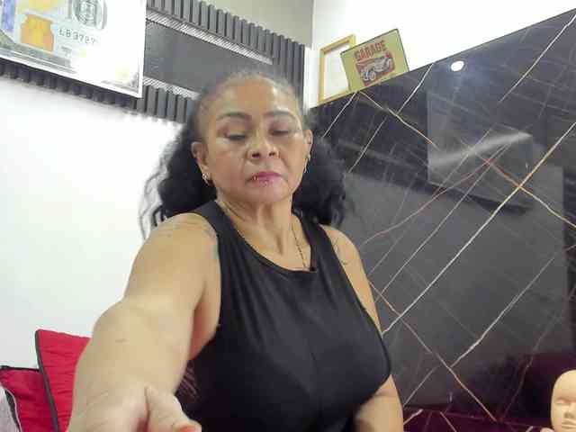 cloeerabbyt webcam