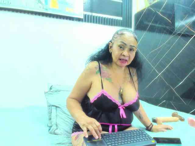 cloeerabbyt webcam