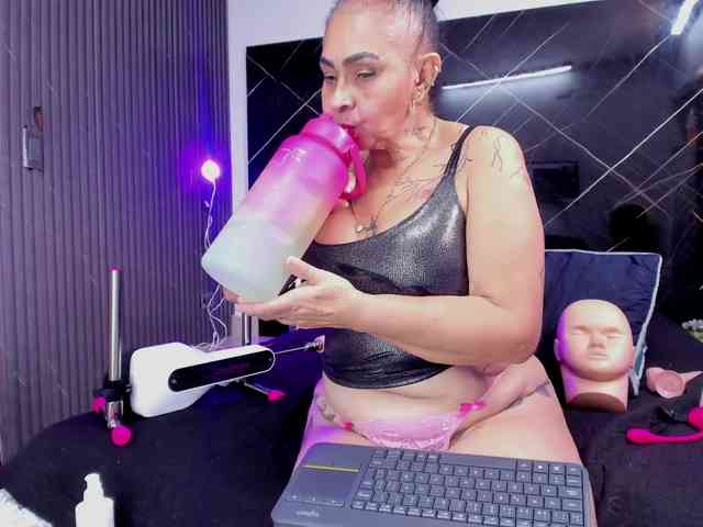cloeerabbyt webcam