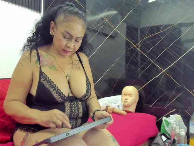 cloeerabbyt webcam