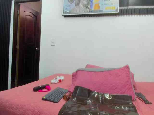 cloeerabbyt webcam