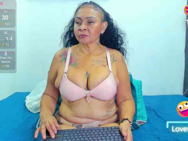 cloeerabbyt webcam