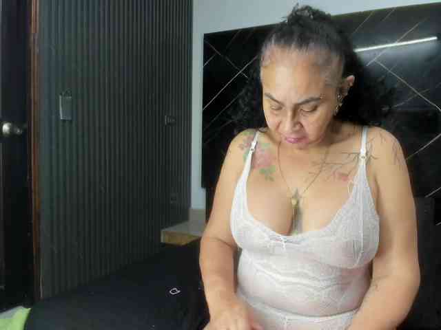 cloeerabbyt webcam
