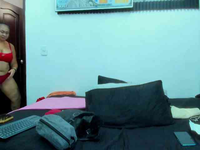 cloeerabbyt webcam