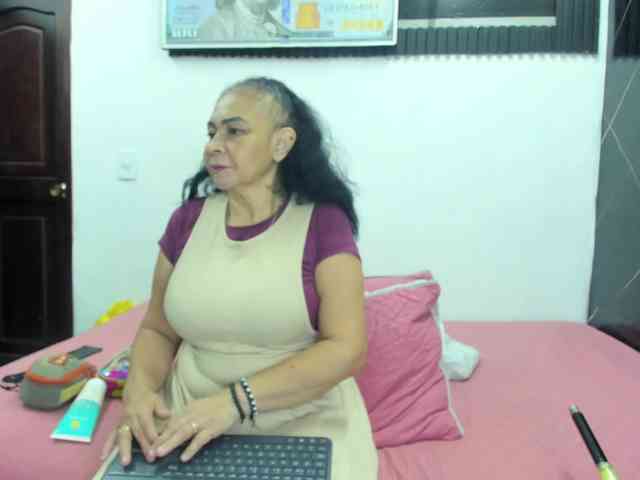 cloeerabbyt webcam